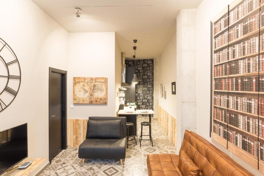 Historical Center Ollerias Apartment Малага Екстериор снимка
