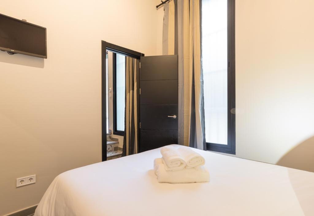 Historical Center Ollerias Apartment Малага Екстериор снимка